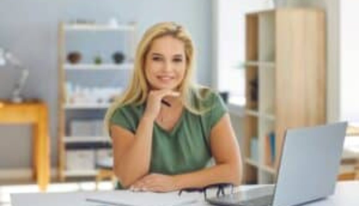 3 Tips to Become A Wealthy Life Coach!